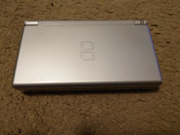 silver nintendo ds lite